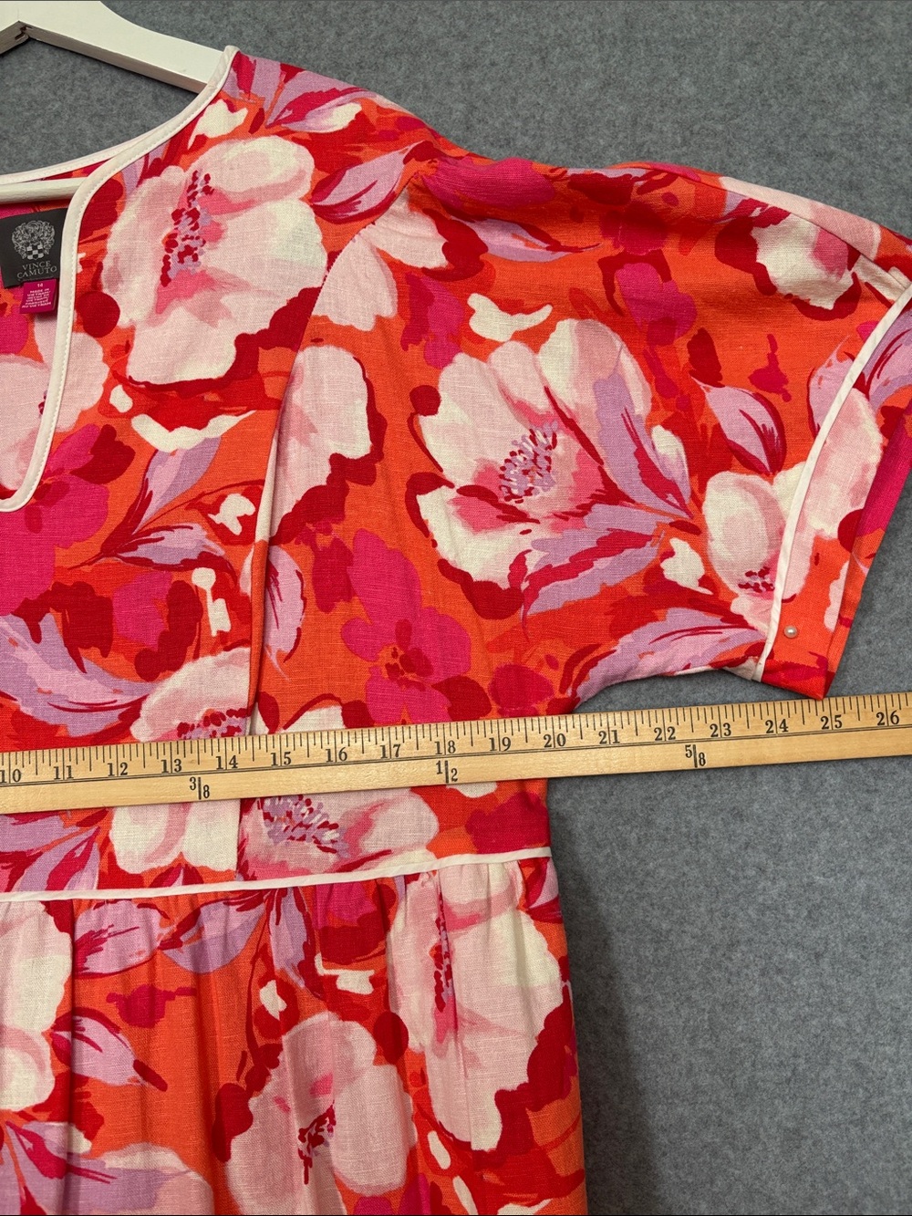 Vince Camuto Red and Pink Floral Tiered Mini Dress 14 - Picture 3 of 9